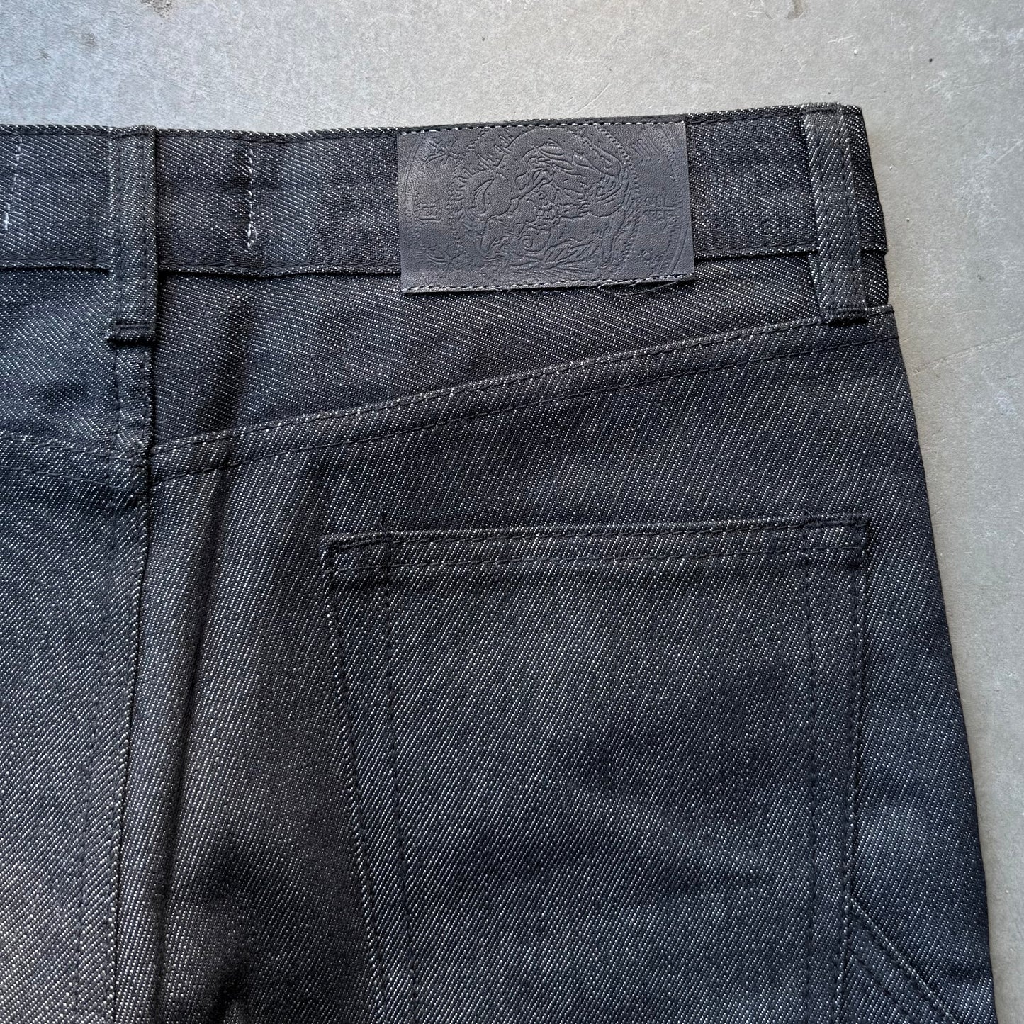 STUDDED BOOTCUT CARPENTER PANTS [UNIFORM BLACK]