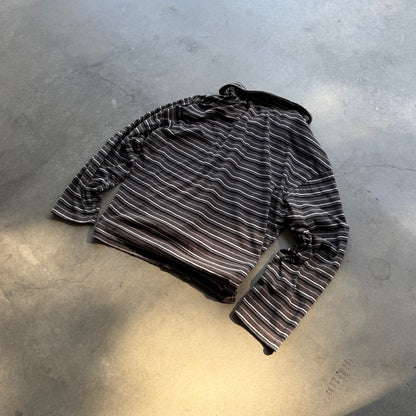 COLLARED ARC HENLEY [STRIPED GRAY]