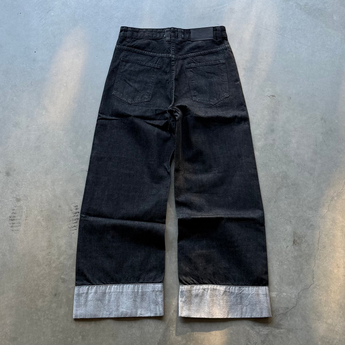 LOCK-CUFF SELVEDGE DENIM [UNIFORM BLACK]