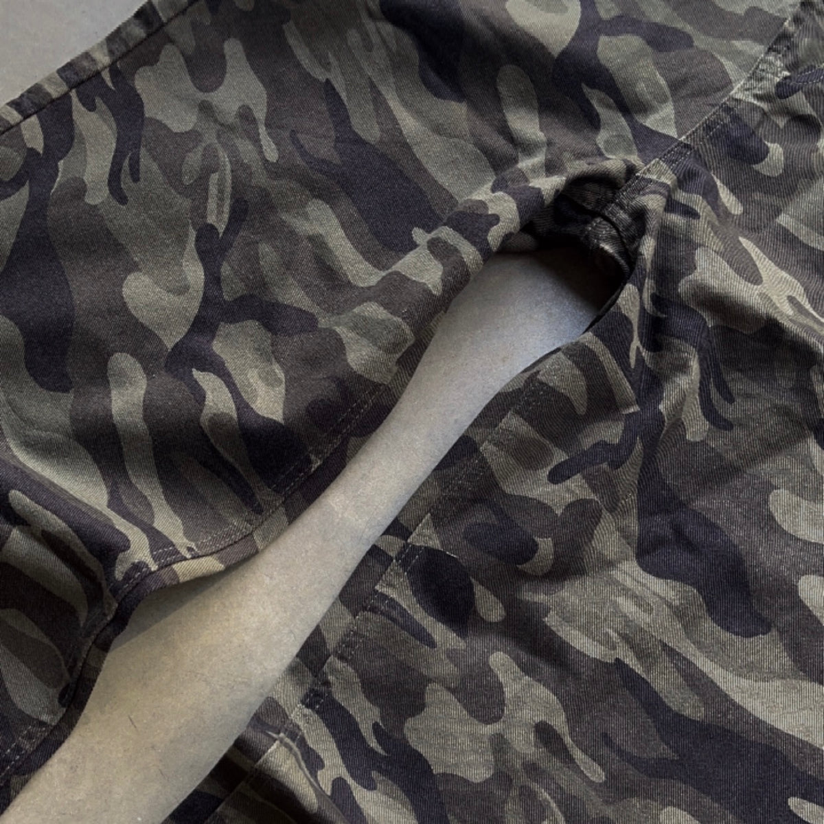 EVANESCENT JEANS [ARMY]