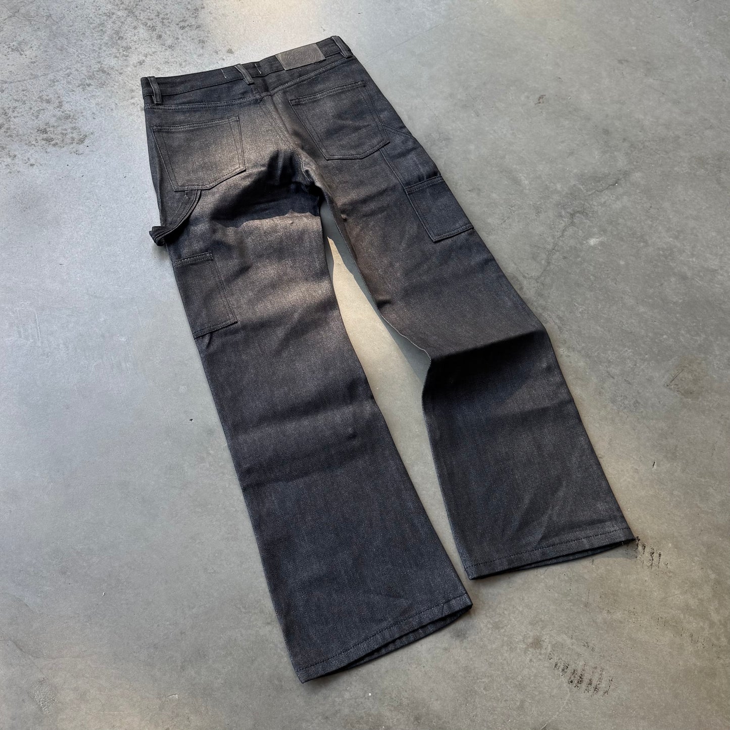 STUDDED BOOTCUT CARPENTER PANTS [UNIFORM BLACK]