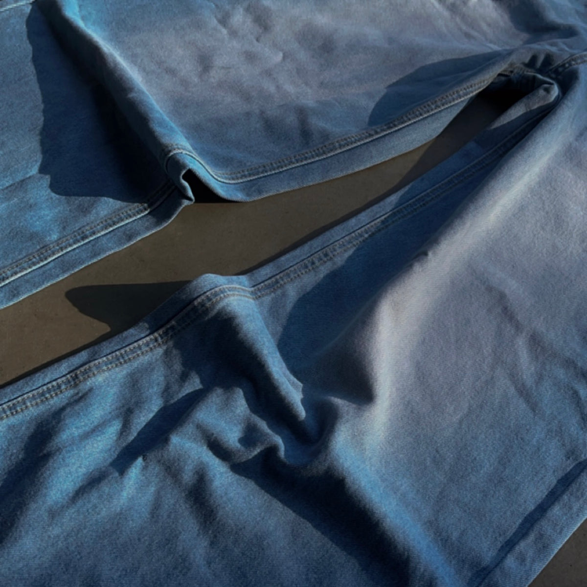 EVANESCENT JEANS [LIGHT BLUE]